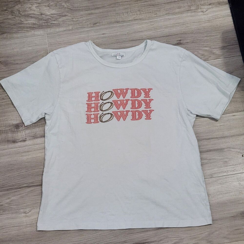Bailey's Blossoms Howdy Graphic Tee Womens Medium White Western Cowgirl Top